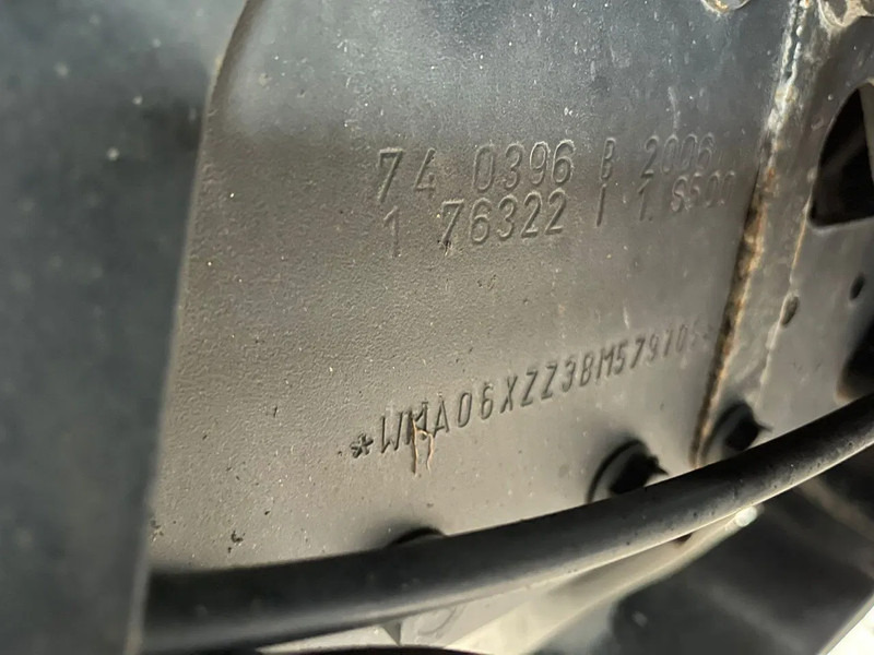 Tractor unit MAN TGX 18.480 Euro 5 Retarder 2 Tanks: picture 16 Tractor unit MAN TGX 18.480 Euro 5 Retarder 2 Tanks: picture 16