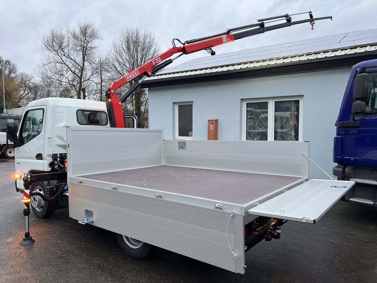 FUSO 3S15 Alu Pritsche 2.80m Ladekran Funk! - Open body delivery van: picture 1 FUSO 3S15 Alu Pritsche 2.80m Ladekran Funk! - Open body delivery van: picture 1