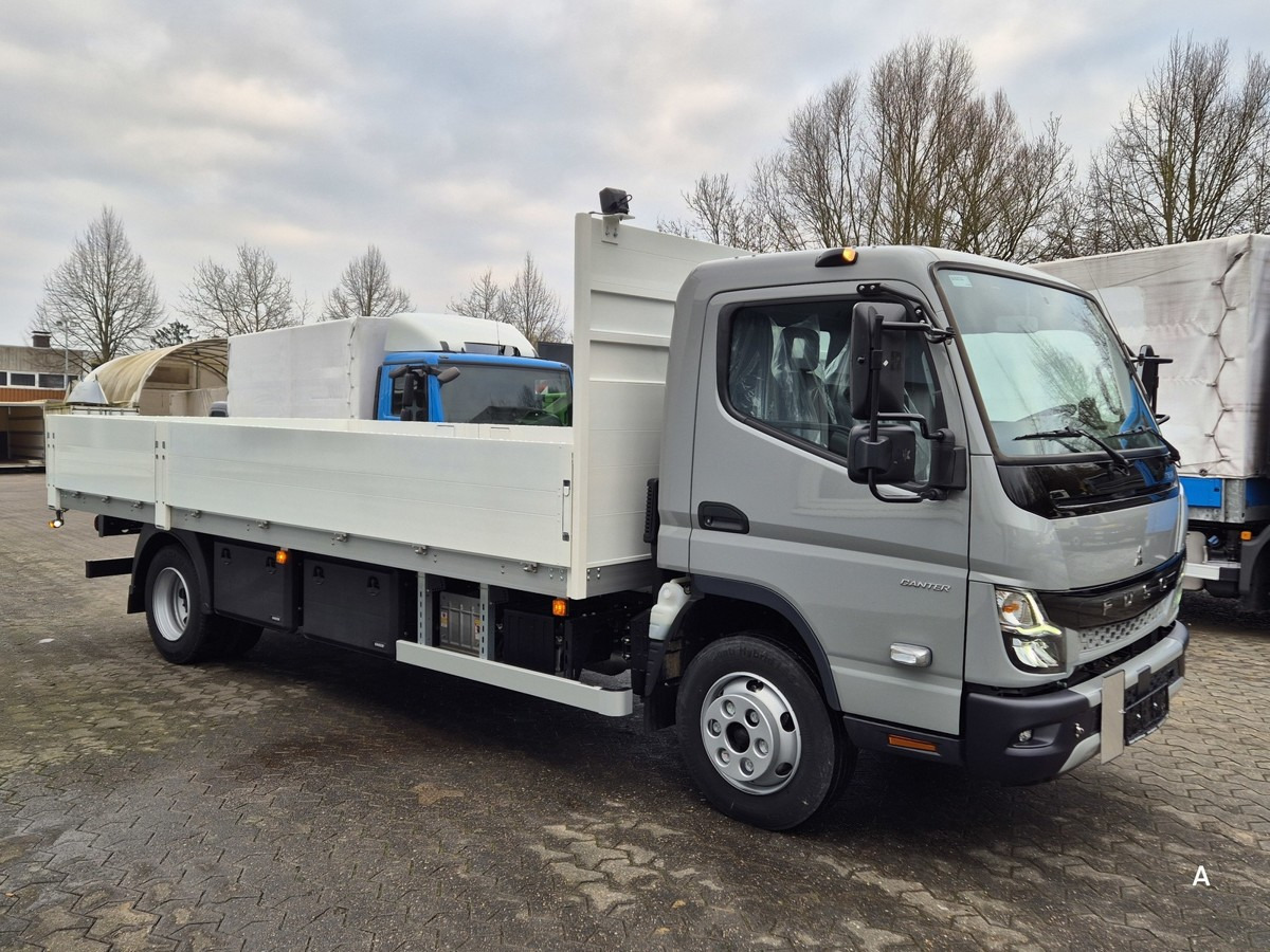 FUSO Canter 7C18 Gastransport ADR Gefahrgut Pritsche - Open body delivery van: picture 2 FUSO Canter 7C18 Gastransport ADR Gefahrgut Pritsche - Open body delivery van: picture 2