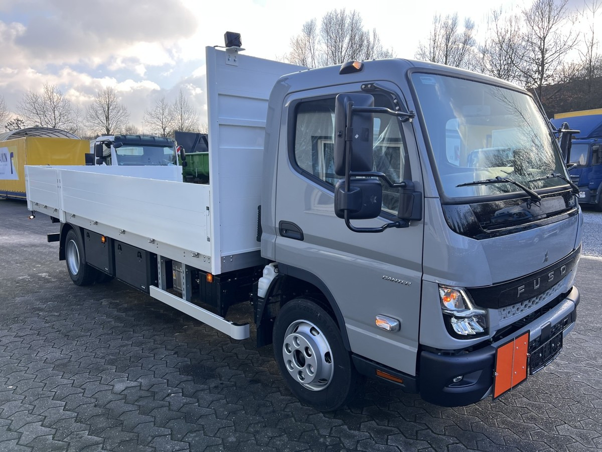 FUSO Canter 7C18 Gastransport ADR Gefahrgut Pritsche - Open body delivery van: picture 3 FUSO Canter 7C18 Gastransport ADR Gefahrgut Pritsche - Open body delivery van: picture 3