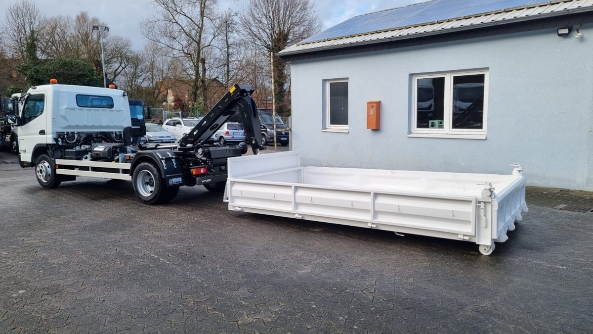 FUSO FUSO 9C18 Duonic City Abrollkipper GG 8.55t AHK - Hook lift truck: picture 2 FUSO FUSO 9C18 Duonic City Abrollkipper GG 8.55t AHK - Hook lift truck: picture 2