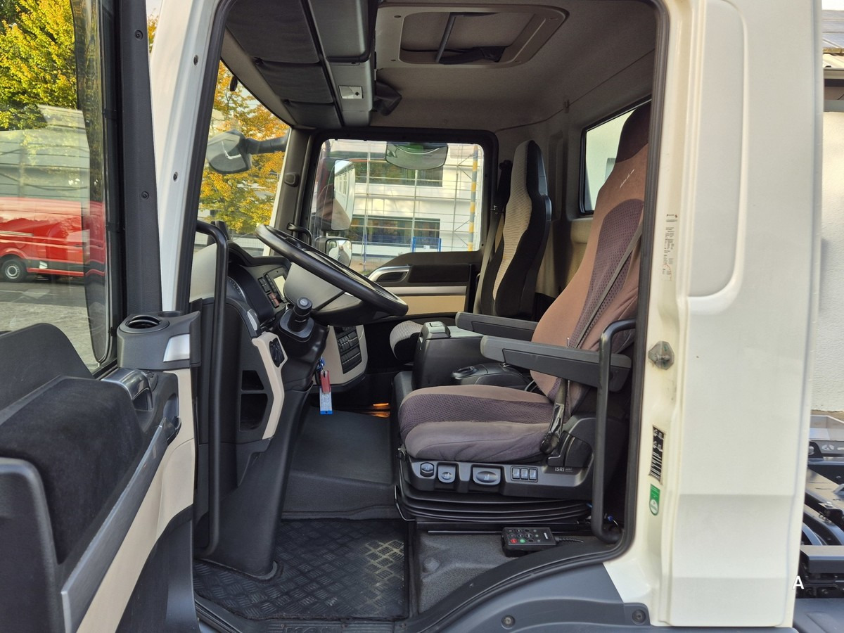 Leasing of MAN TGL 8.190 BL City Abrollkipper Aut., 2 x AHK sof MAN TGL 8.190 BL City Abrollkipper Aut., 2 x AHK sof: picture 15