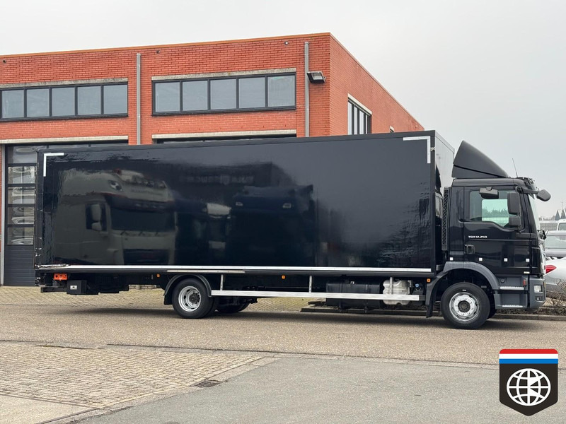 MAN TGM 12 250 L - long box / tail lift - Box truck: picture 3 MAN TGM 12 250 L - long box / tail lift - Box truck: picture 3