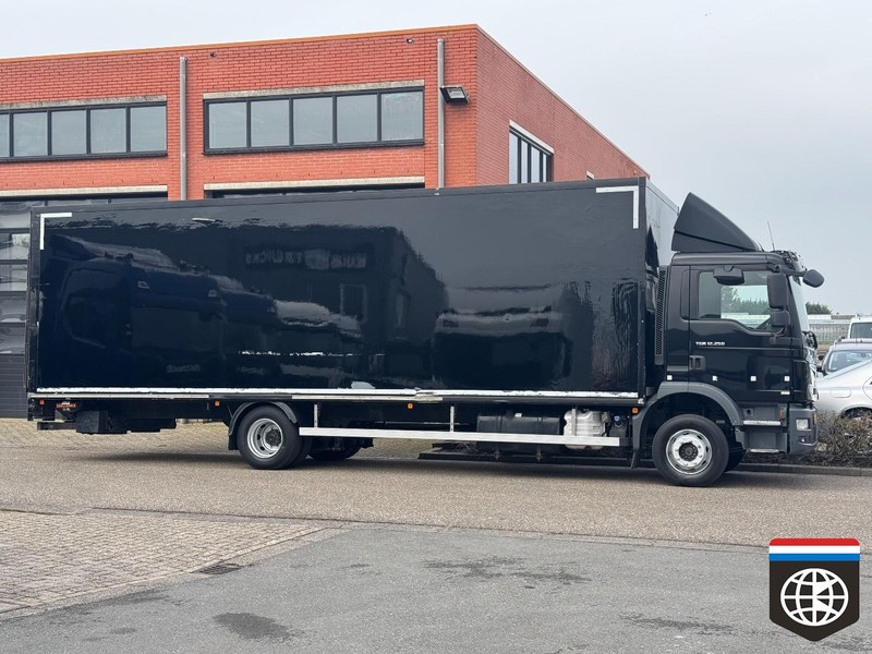 MAN TGM - Box truck: picture 3 MAN TGM - Box truck: picture 3