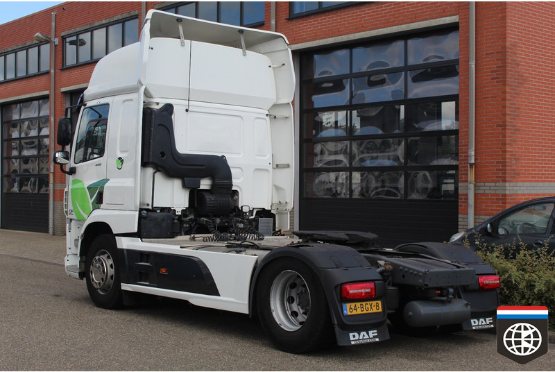 DAF CF 440 FT 2 x TANK - SMART TACHO 2 - LEATHER INTERIEUR - Tractor unit: picture 4 DAF CF 440 FT 2 x TANK - SMART TACHO 2 - LEATHER INTERIEUR - Tractor unit: picture 4