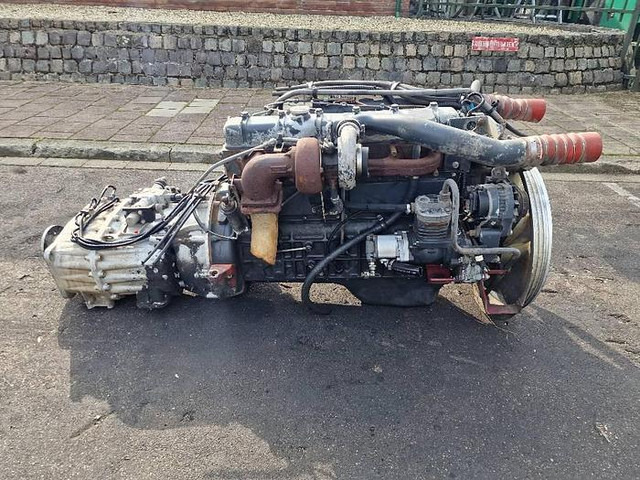 Renault Midliner 180 - Spare parts: picture 1 Renault Midliner 180 - Spare parts: picture 1