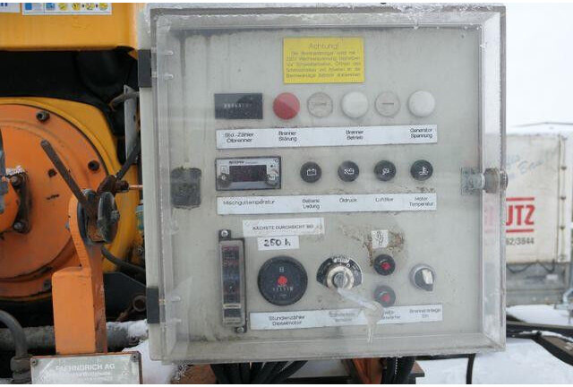 FAEHNDRICH Gussasphaltkocher TKS02-A12, Hatz - Construction machinery: picture 4 FAEHNDRICH Gussasphaltkocher TKS02-A12, Hatz - Construction machinery: picture 4