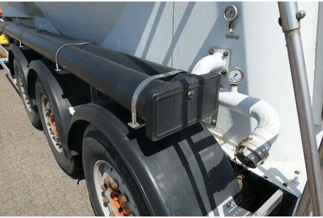 Tank semi-trailer for transportation of cement Feldbinder EUT 37.5, 1 Kammer, Luft-Lift, 27m³, SAF-Achsen: picture 13