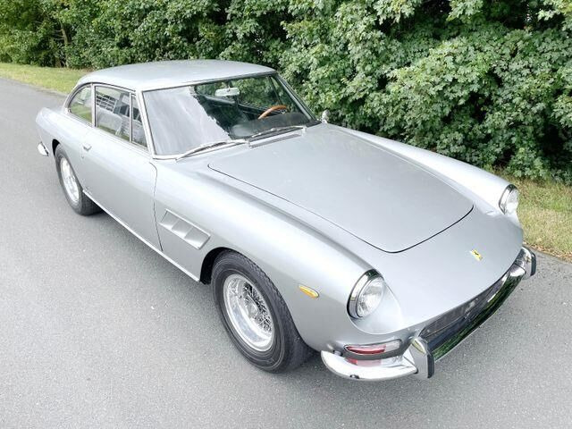 Ferrari 330 GT Coupe 2+2/TÜV neu/H-Zulassung - Coupe: picture 4 Ferrari 330 GT Coupe 2+2/TÜV neu/H-Zulassung - Coupe: picture 4