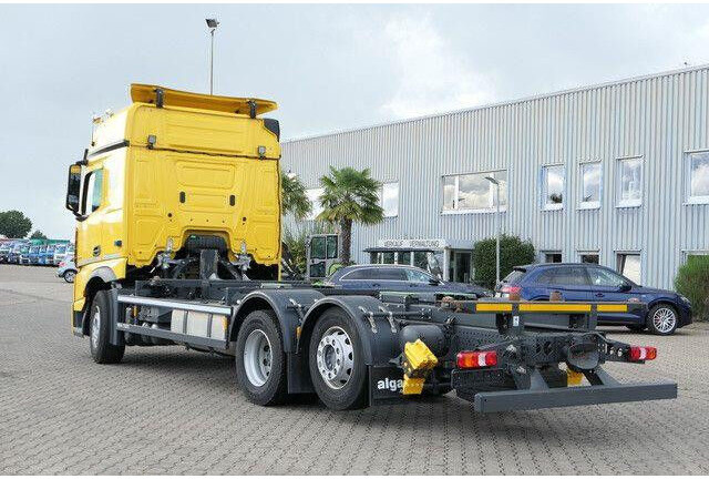 Mercedes-Benz 2546 L 6x2, MP4, 2x Schlafliege, Bullfänger, AC - Cab chassis truck: picture 3 Mercedes-Benz 2546 L 6x2, MP4, 2x Schlafliege, Bullfänger, AC - Cab chassis truck: picture 3