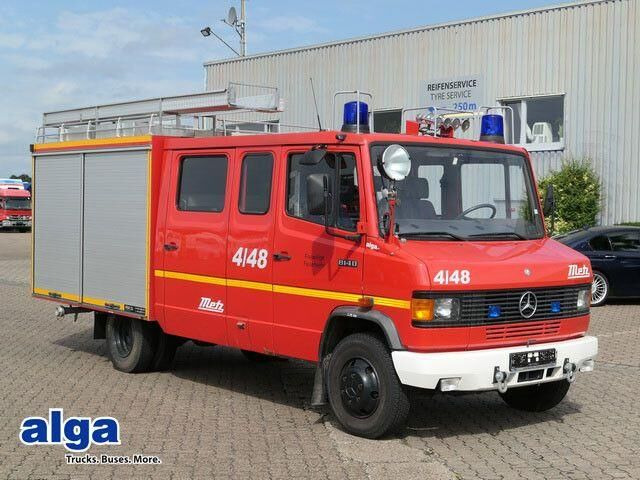 Mercedes-Benz 814 D/Feuerwehr/Metz/Wassertank/Pumpe - Fire truck: picture 1 Mercedes-Benz 814 D/Feuerwehr/Metz/Wassertank/Pumpe - Fire truck: picture 1