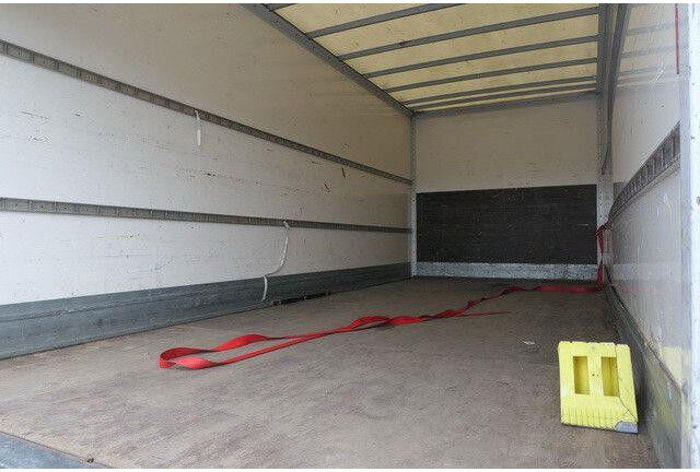Renault Midlum 220 4x2, LBW, AHK, 6.100mm lang, Klima - Box truck: picture 4 Renault Midlum 220 4x2, LBW, AHK, 6.100mm lang, Klima - Box truck: picture 4
