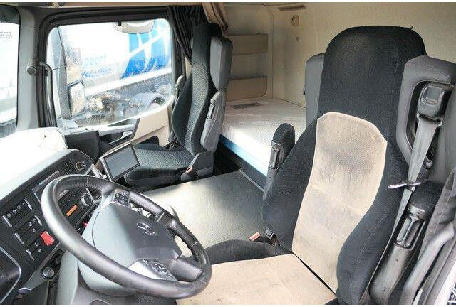 Tractor unit Mercedes-Benz 2443 LS Actros 6x2, 3-Achser, 24to. GG, Waage: picture 12