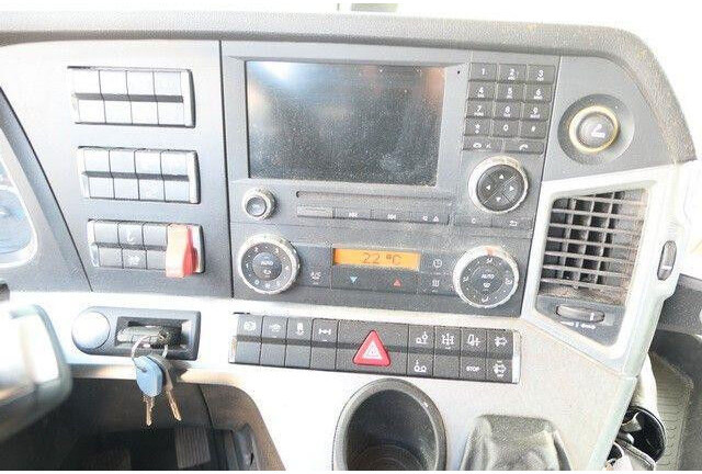 Tractor unit Mercedes-Benz 2443 LS Actros 6x2, 3-Achser, 24to. GG, Waage: picture 14