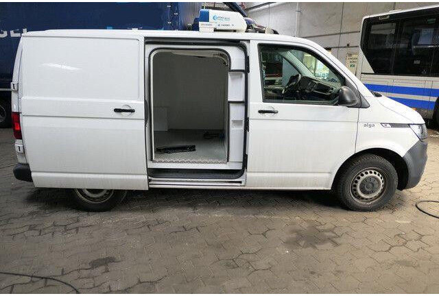 Volkswagen T 6 4x2, Thermo King E200MAX50, 3. Sitz, 184tkm - Refrigerated van: picture 4 Volkswagen T 6 4x2, Thermo King E200MAX50, 3. Sitz, 184tkm - Refrigerated van: picture 4