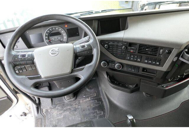 Box truck Volvo FH 460 6x2, Getränkezug, LBW, Böse, Lenk-Lift: picture 12 Box truck Volvo FH 460 6x2, Getränkezug, LBW, Böse, Lenk-Lift: picture 12