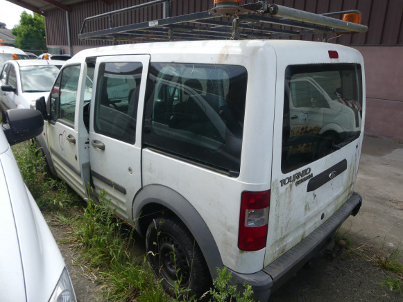REF:immatriculé sous : TRF-384 - Voiture Ford Tourneo Connect - Combi van: picture 3 REF:immatriculé sous : TRF-384 - Voiture Ford Tourneo Connect - Combi van: picture 3