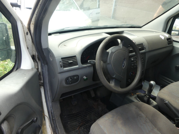 REF:immatriculé sous : TRF-384 - Voiture Ford Tourneo Connect - Combi van: picture 4 REF:immatriculé sous : TRF-384 - Voiture Ford Tourneo Connect - Combi van: picture 4