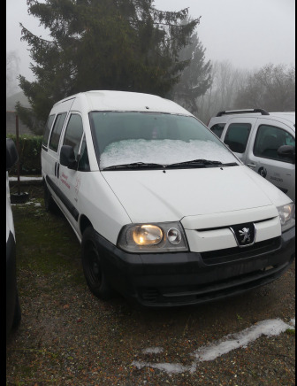Voiture Peugeot Expert (2005-172.873 km) - Car: picture 3 Voiture Peugeot Expert (2005-172.873 km) - Car: picture 3