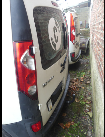 Voiture utilitaire Renault Kangoo (2010-97.280 km) - Car: picture 5 Voiture utilitaire Renault Kangoo (2010-97.280 km) - Car: picture 5