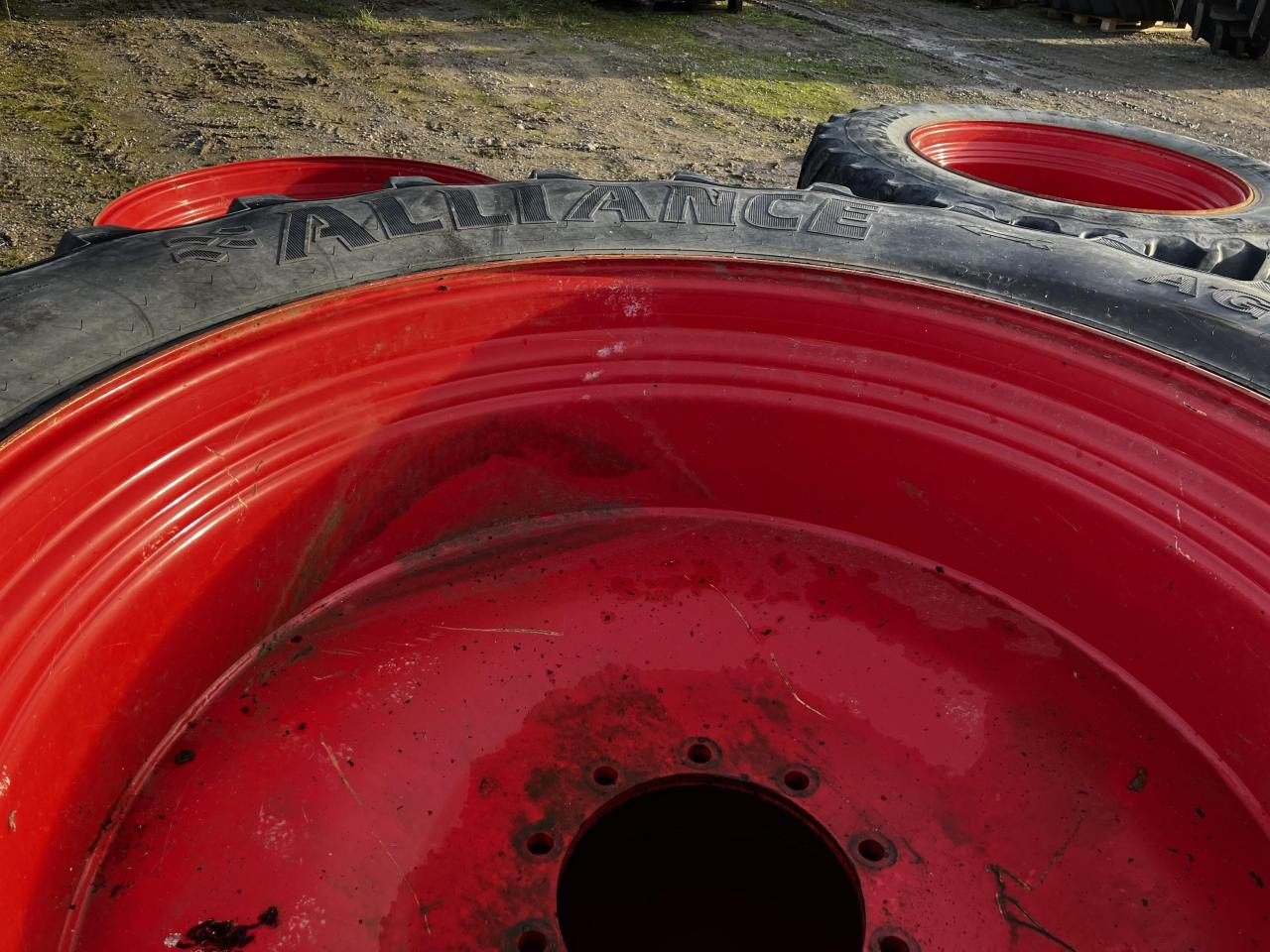 Alliance 520/85R46 VF - Tire for Agricultural machinery: picture 3 Alliance 520/85R46 VF - Tire for Agricultural machinery: picture 3