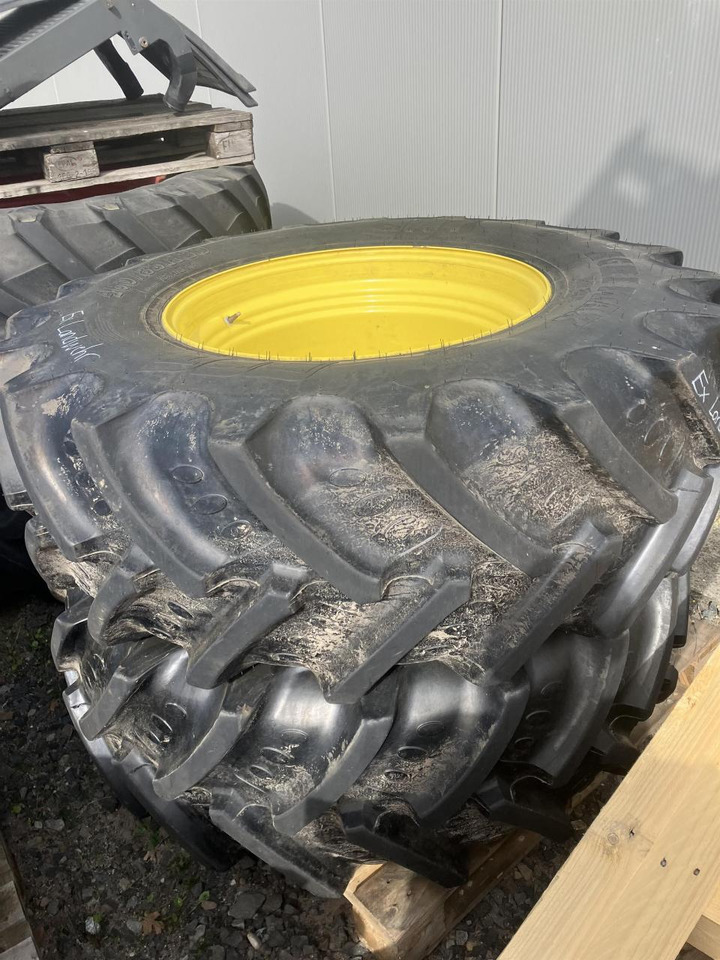 BKT 460/85R30 - Tire for Agricultural machinery: picture 1 BKT 460/85R30 - Tire for Agricultural machinery: picture 1