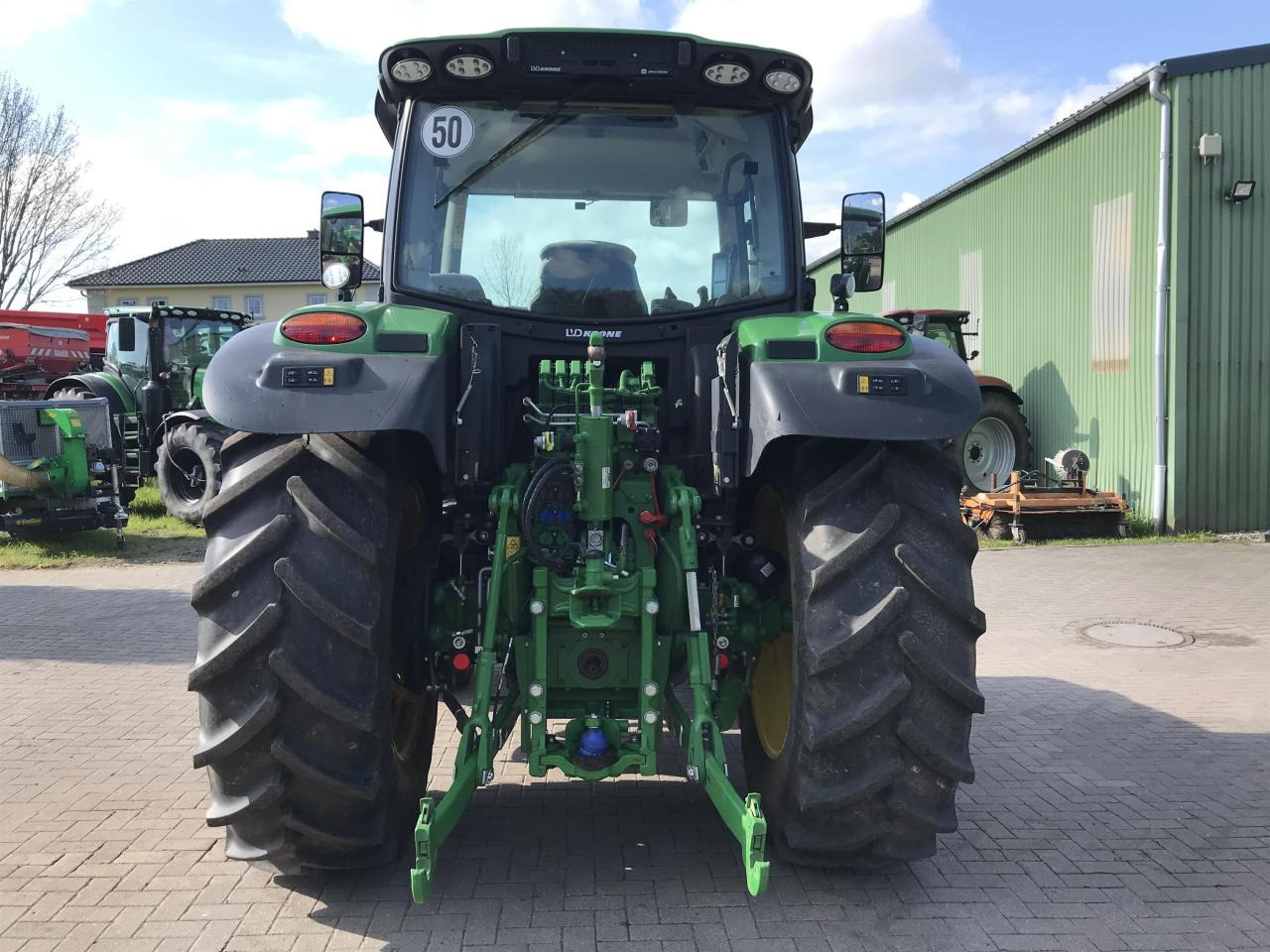 John Deere 6R 140 - Farm tractor: picture 5 John Deere 6R 140 - Farm tractor: picture 5