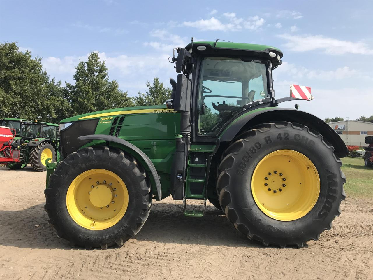 John Deere 7310R - Farm tractor: picture 1 John Deere 7310R - Farm tractor: picture 1