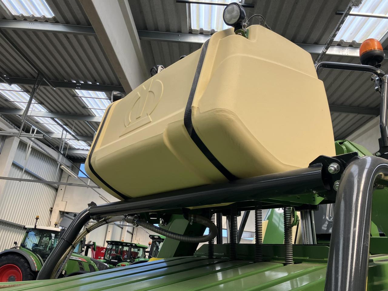 Square baler Krone Big Pack 1270 VC: picture 24 Square baler Krone Big Pack 1270 VC: picture 24