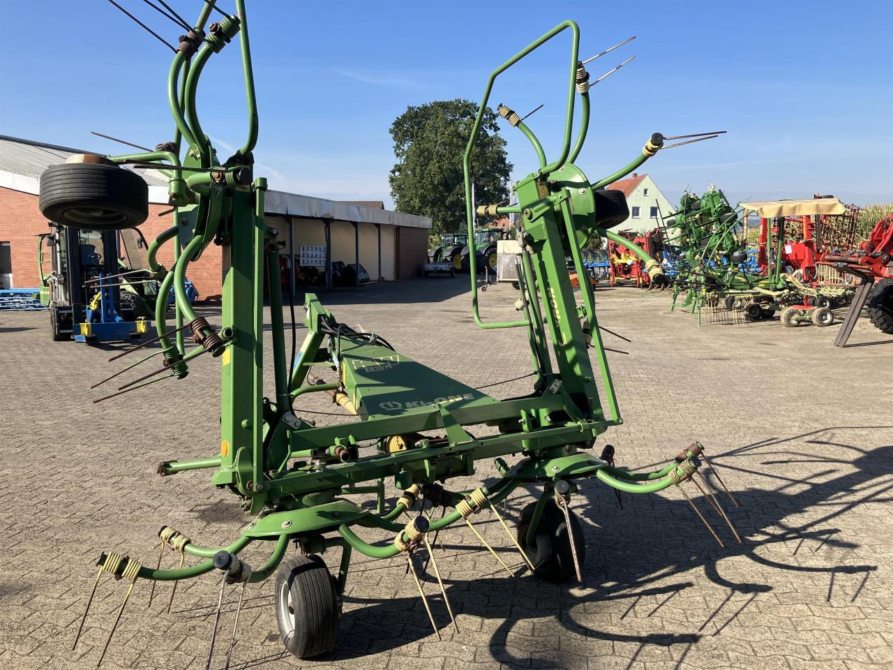 Krone KW 5.52/4x7 - Tedder/ Rake: picture 3 Krone KW 5.52/4x7 - Tedder/ Rake: picture 3