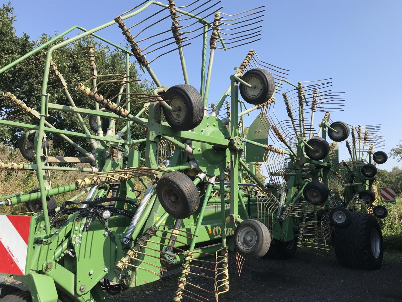 Krone Swadro 2000 - Tedder/ Rake: picture 5 Krone Swadro 2000 - Tedder/ Rake: picture 5