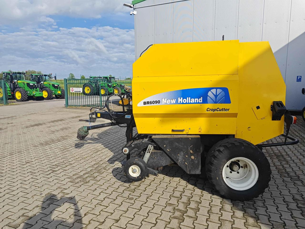 New Holland BR6090 - Round baler: picture 2 New Holland BR6090 - Round baler: picture 2