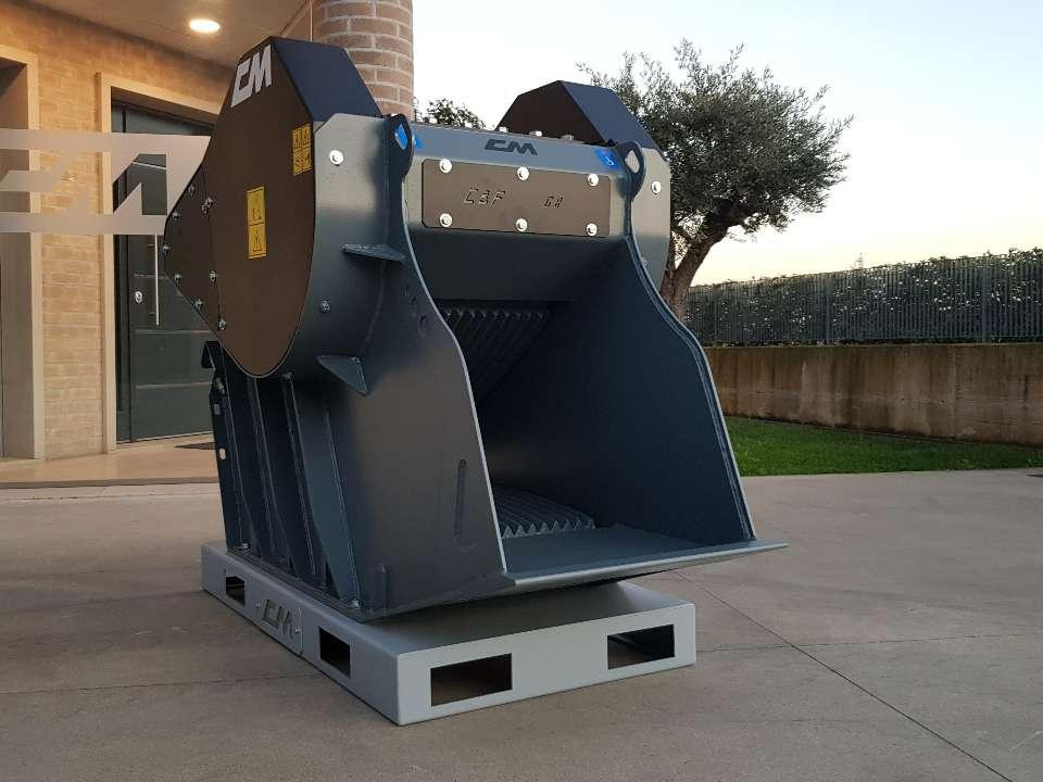 CM CM Crusher CBF 60 - Bucket for Excavator: picture 1 CM CM Crusher CBF 60 - Bucket for Excavator: picture 1