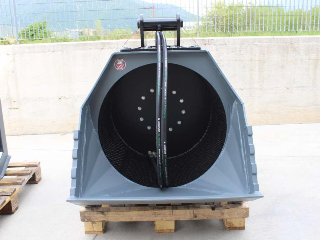 CM CM Crusher CBR 07 - Bucket for Excavator: picture 3 CM CM Crusher CBR 07 - Bucket for Excavator: picture 3