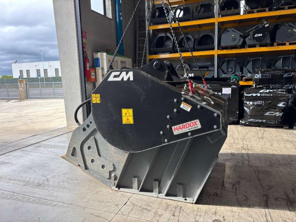 CM Crusher CBF 120 Crusher Bucket - USED - Bucket for Construction machinery: picture 1 CM Crusher CBF 120 Crusher Bucket - USED - Bucket for Construction machinery: picture 1