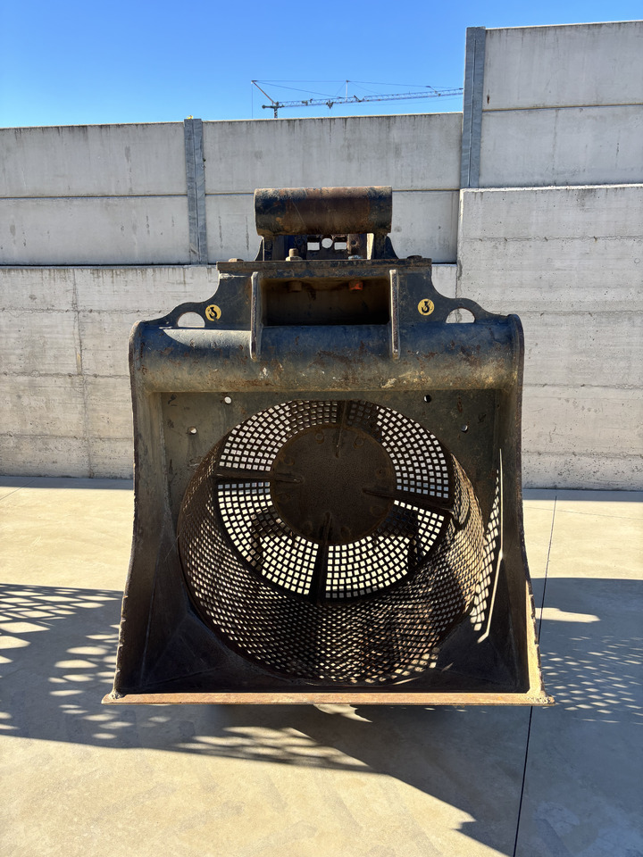 VTN SR10 screening bucket - USED - Bucket for Excavator: picture 2 VTN SR10 screening bucket - USED - Bucket for Excavator: picture 2