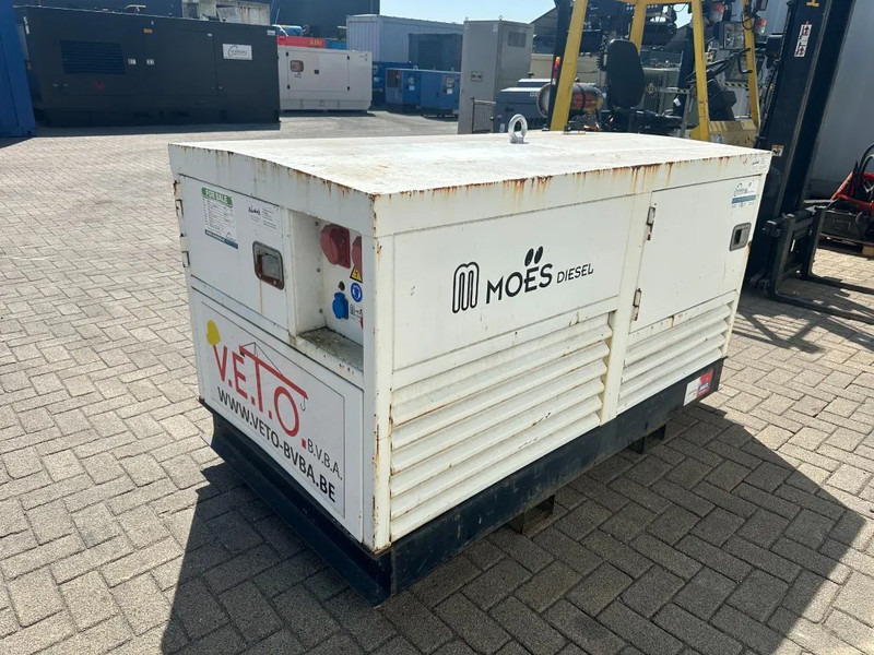 Hatz 3L41C Silentpack 22.5 kVA Silent generatorset - Generator set: picture 3 Hatz 3L41C Silentpack 22.5 kVA Silent generatorset - Generator set: picture 3