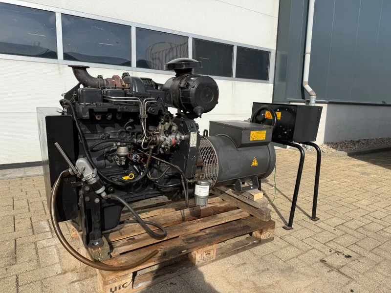 Iveco FPT Himoinsa Mecc Alte Spa 75 kVA generatorset - Generator set: picture 3 Iveco FPT Himoinsa Mecc Alte Spa 75 kVA generatorset - Generator set: picture 3