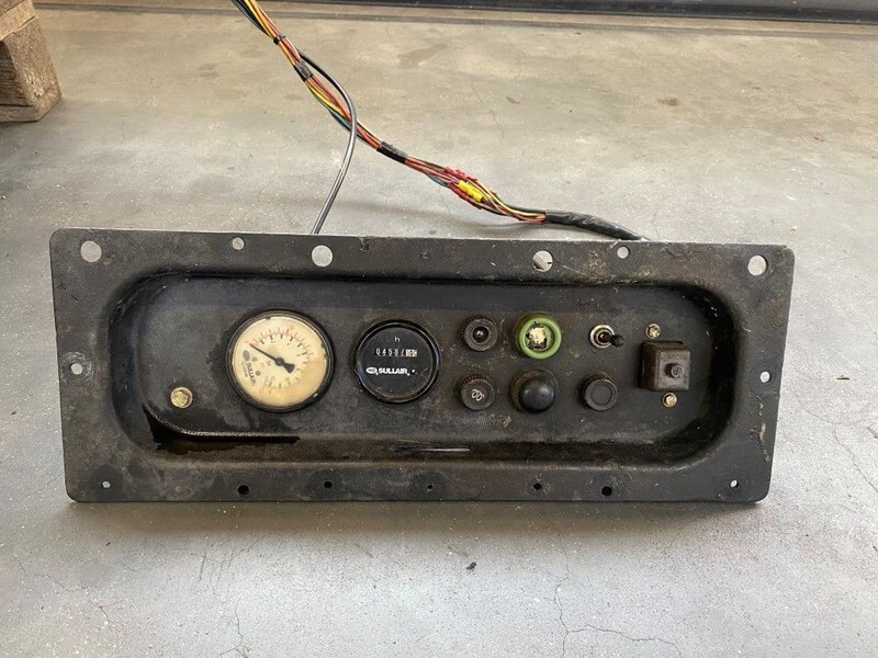 Kubota Sullair 15.5 kW 7 bar 2000 L / min Diesel Schroefcompressor - Air compressor: picture 4 Kubota Sullair 15.5 kW 7 bar 2000 L / min Diesel Schroefcompressor - Air compressor: picture 4