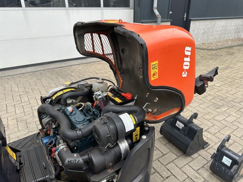 Kubota U10-3 Minigraver Diesel Graafmachine 2021 ! 690 uur ! As New ! - Mini excavator: picture 3 Kubota U10-3 Minigraver Diesel Graafmachine 2021 ! 690 uur ! As New ! - Mini excavator: picture 3