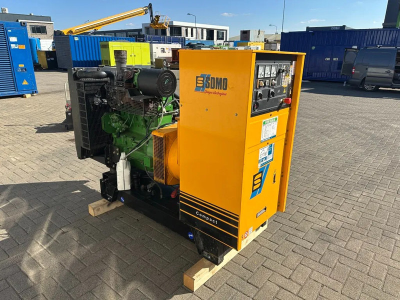 SDMO John Deere Leroy Somer 100 kVA generatorset - Generator set: picture 4 SDMO John Deere Leroy Somer 100 kVA generatorset - Generator set: picture 4