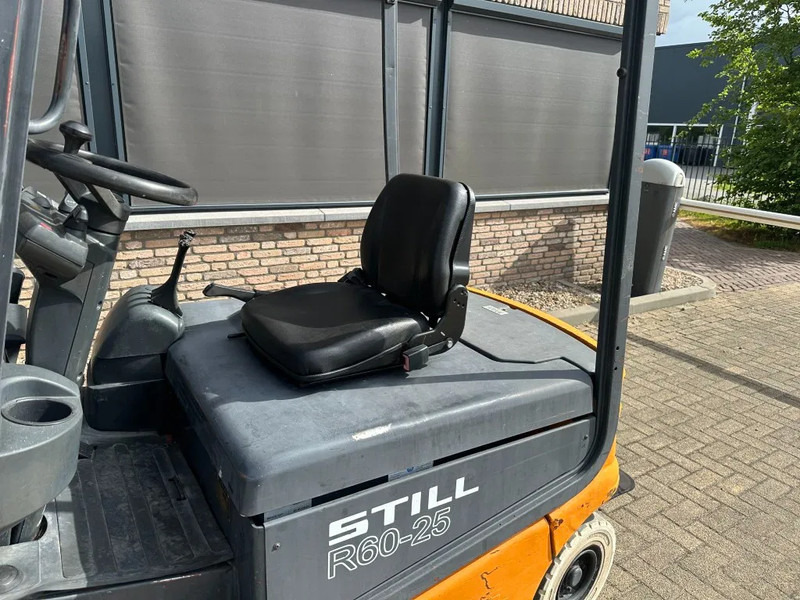 Still R 60-25 2.5 ton Triplex Freelift Sideshift Elektra Heftruck 590 cm hefhoogte ! - Electric forklift: picture 4 Still R 60-25 2.5 ton Triplex Freelift Sideshift Elektra Heftruck 590 cm hefhoogte ! - Electric forklift: picture 4