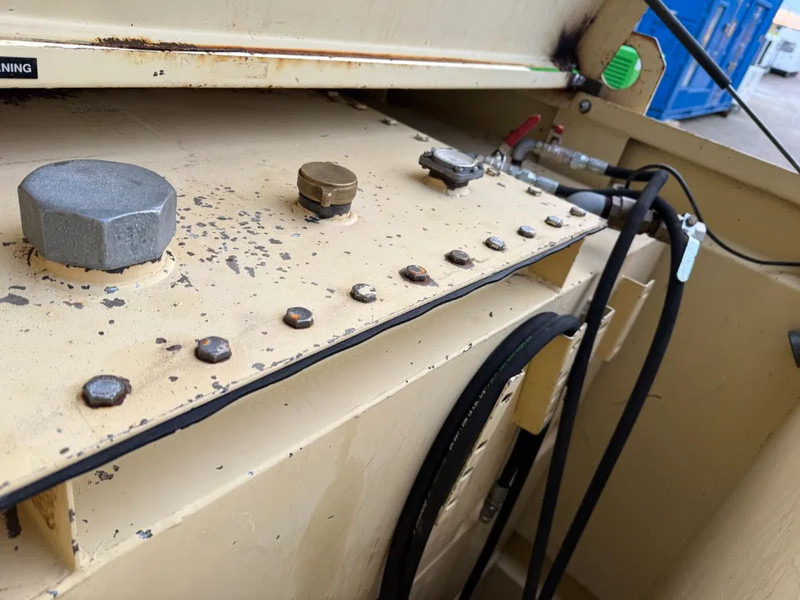 Shipping container Tolsma Kiwa IBC 3000 liter Dieseltank Brandstoftank: picture 11 Shipping container Tolsma Kiwa IBC 3000 liter Dieseltank Brandstoftank: picture 11