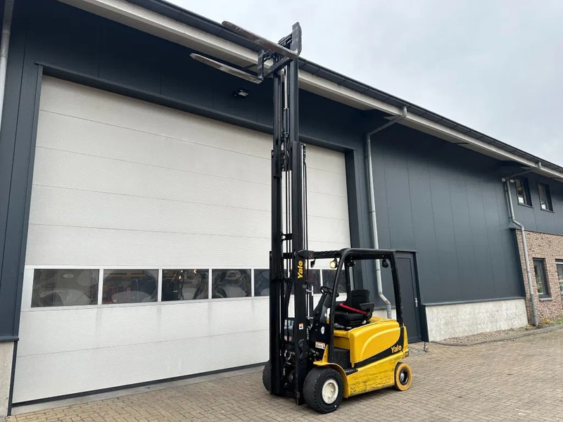 Yale ERP22VL 2.2 ton Triplex Freelift Sideshift Elektra Heftruck Accu 2022 - Electric forklift: picture 2 Yale ERP22VL 2.2 ton Triplex Freelift Sideshift Elektra Heftruck Accu 2022 - Electric forklift: picture 2
