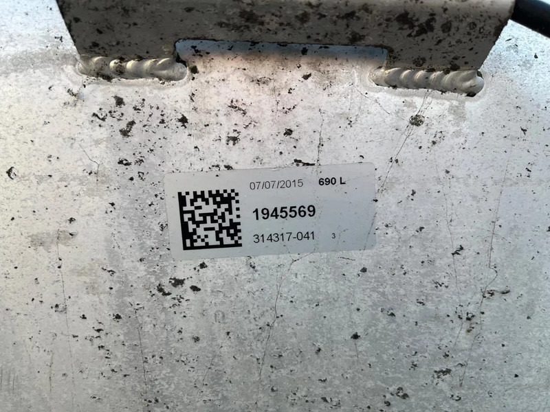 DAF Brandstoftank Diesel 1945569 - Fuel tank for Truck: picture 5 DAF Brandstoftank Diesel 1945569 - Fuel tank for Truck: picture 5