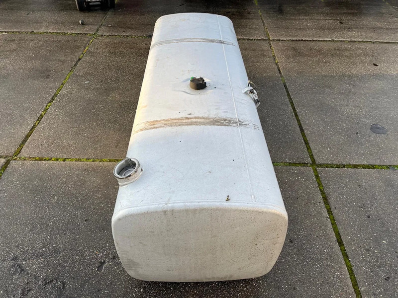 DAF Brandstoftank Diesel 750L L201 B67 H62 - Fuel tank for Truck: picture 4 DAF Brandstoftank Diesel 750L L201 B67 H62 - Fuel tank for Truck: picture 4