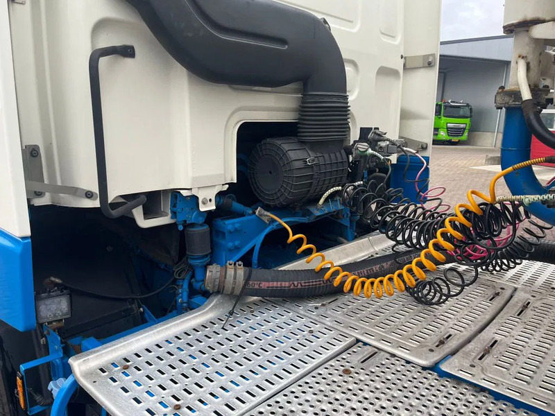 Tractor unit DAF CF 440 FT EURO 6 WITH BULK COMPRESSOR: picture 12