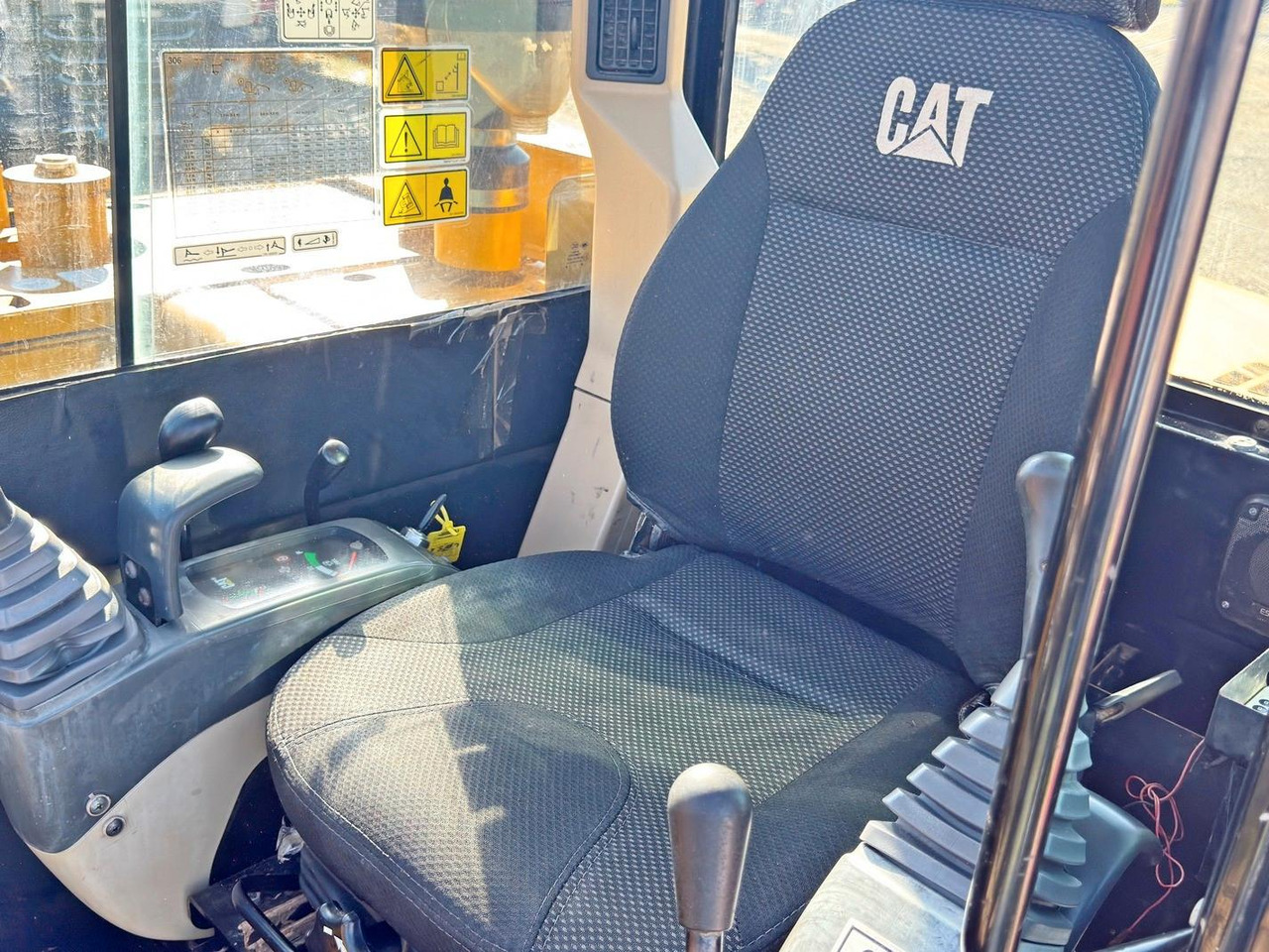 Bulldozer CAT 306 * Raupenbagger * Top Zustand !: picture 10 Bulldozer CAT 306 * Raupenbagger * Top Zustand !: picture 10