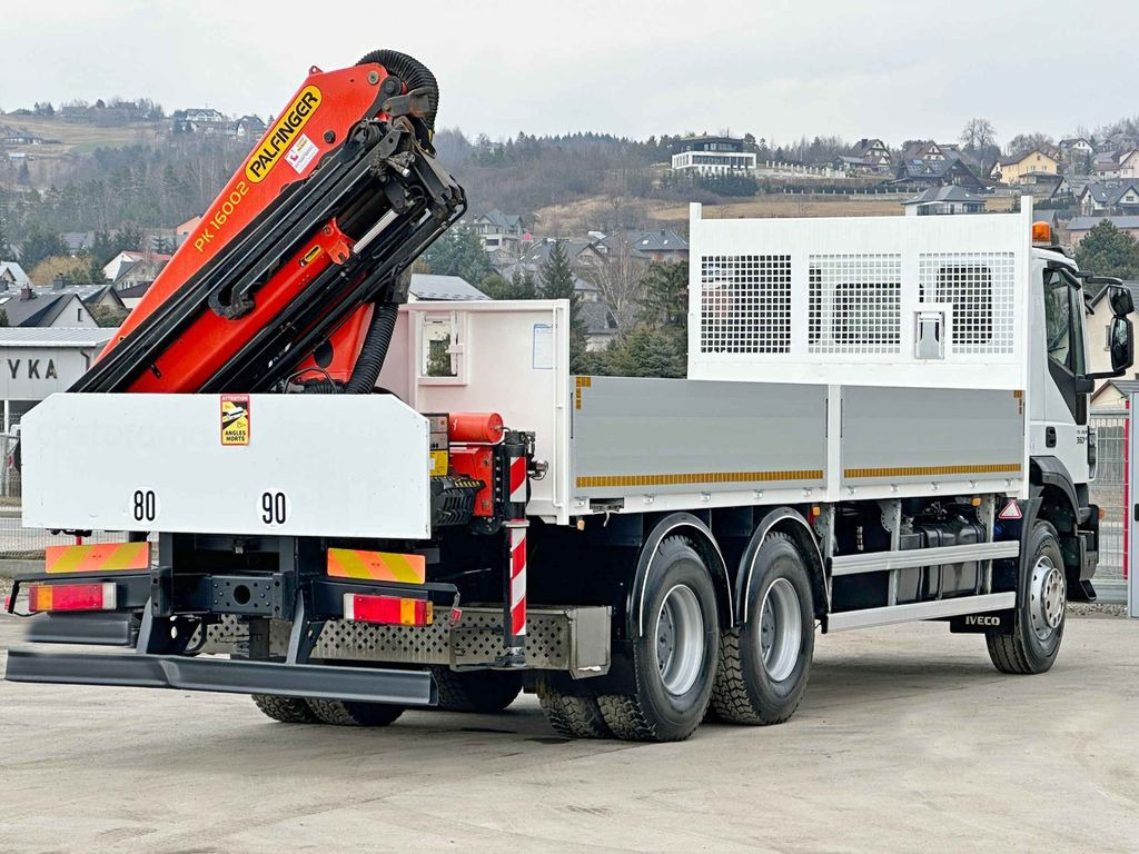 Iveco TRAKKER 360 * PRITSCHE 6,80* PK 16002 B+FUNK*6x4 - Crane truck, Dropside/ Flatbed truck: picture 5 Iveco TRAKKER 360 * PRITSCHE 6,80* PK 16002 B+FUNK*6x4 - Crane truck, Dropside/ Flatbed truck: picture 5