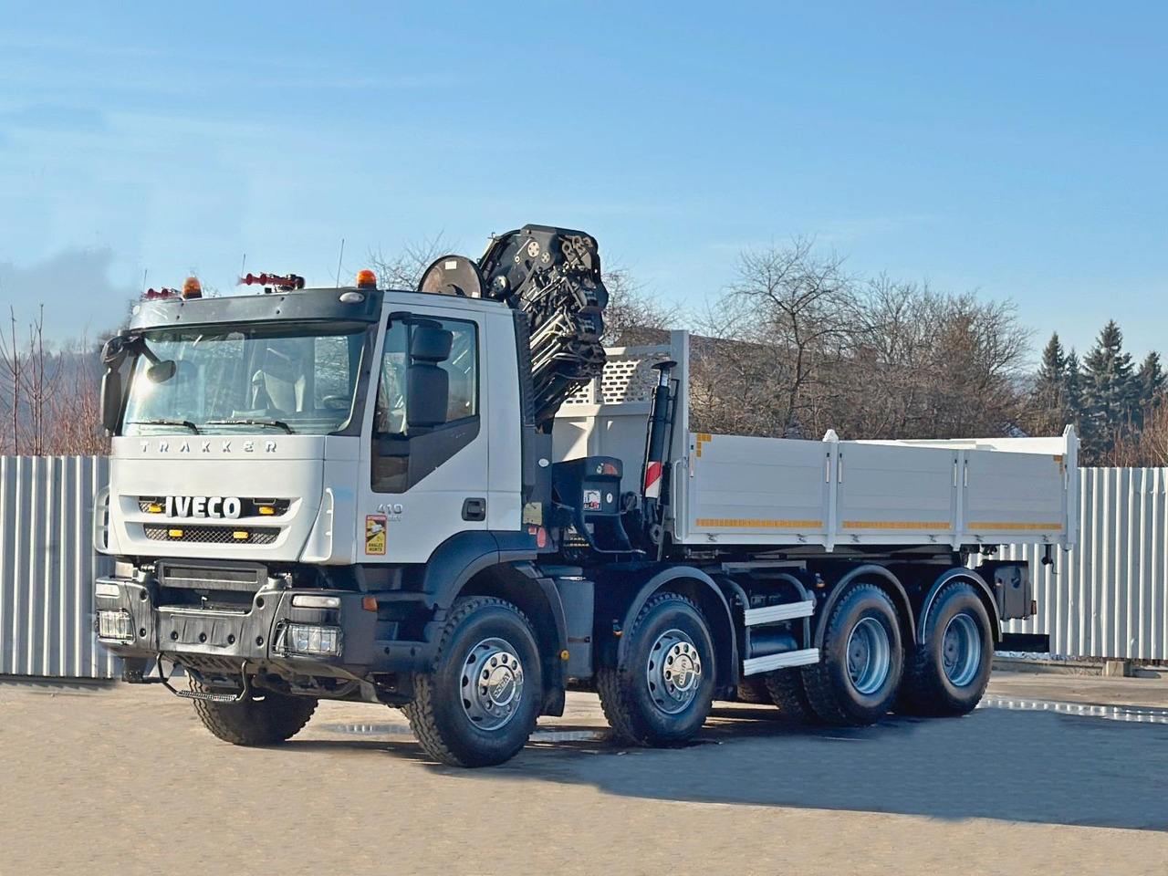 Iveco TRAKKER * HIAB 211 E - 6 HIDUO+ FUNK / 8x4 *TOP - Tipper, Crane truck: picture 4 Iveco TRAKKER * HIAB 211 E - 6 HIDUO+ FUNK / 8x4 *TOP - Tipper, Crane truck: picture 4
